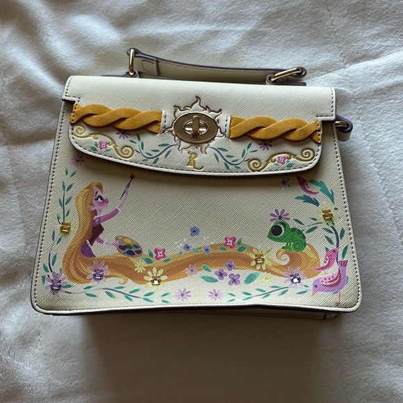 Danielle Nicole Disney Tangled Rapunzel & Pascal Floral Handbag - Picture 1 of 6